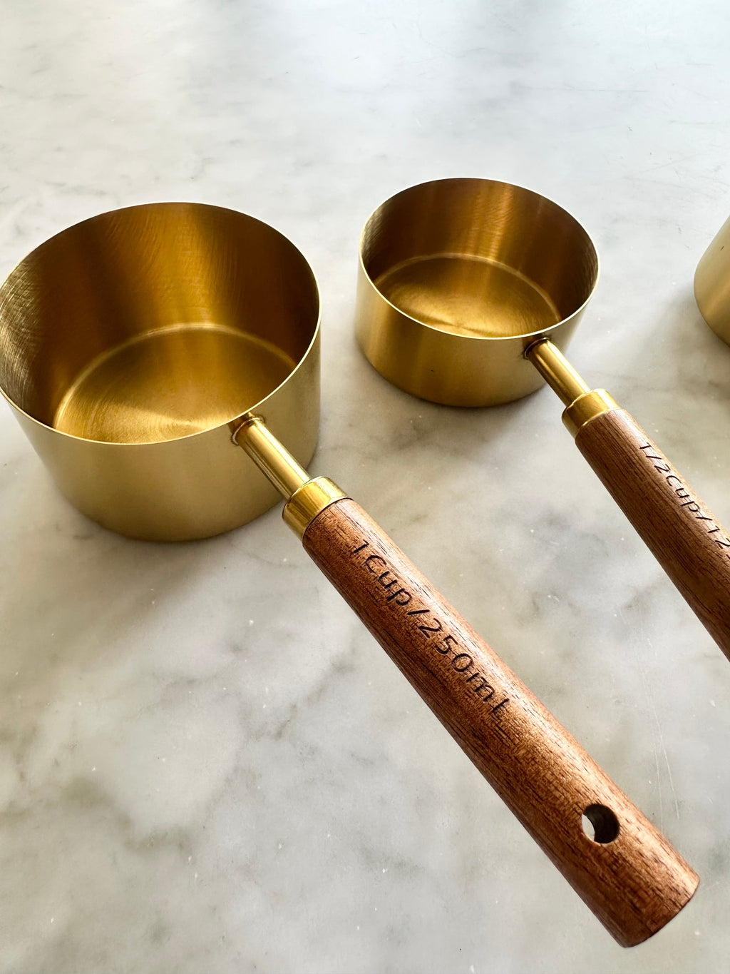 Montecito Acacia Wood & Gold Measuring Cups & Spoons Set Busa Designs